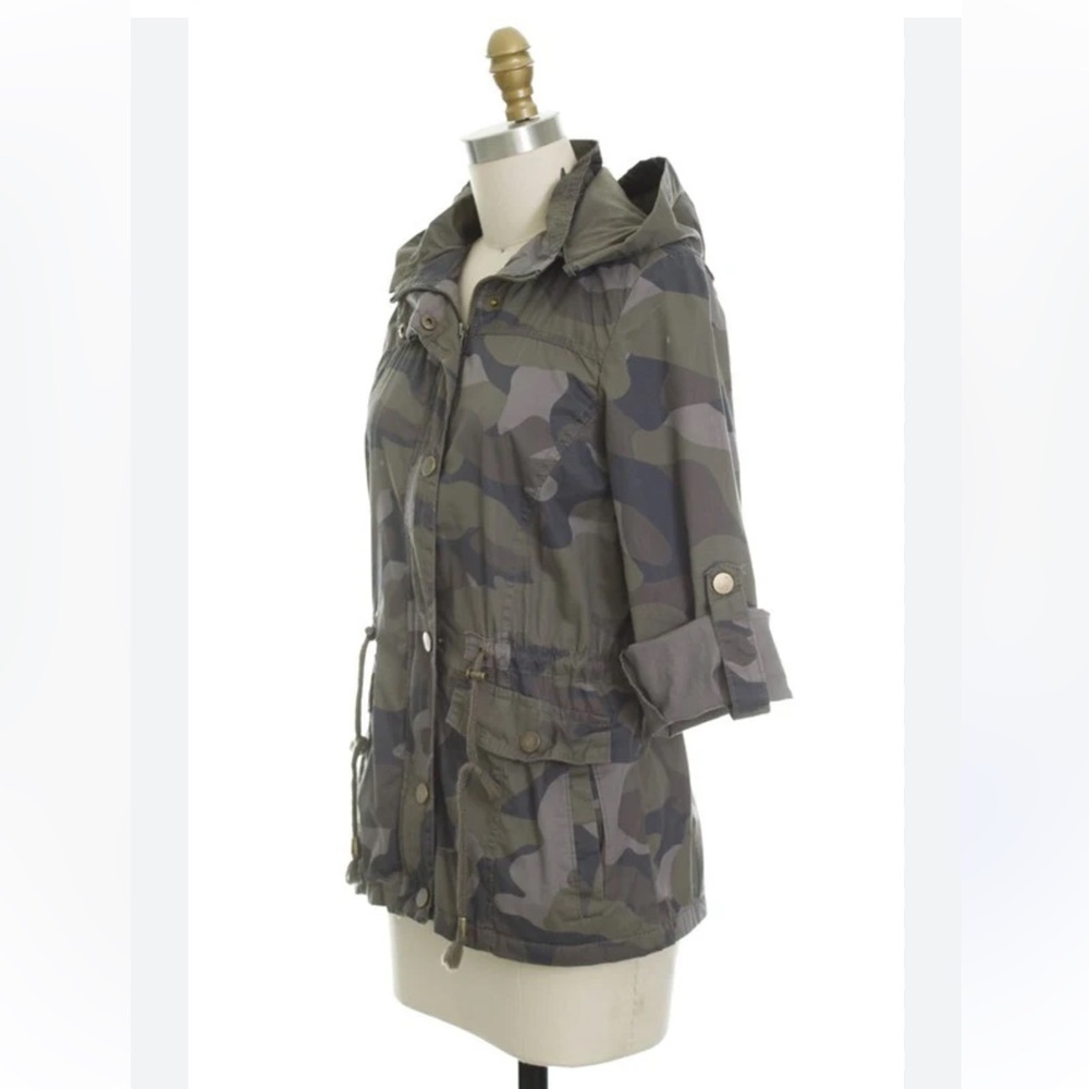 YMI Camouflage Utility Jacket with Hood - Picture 4 of 6